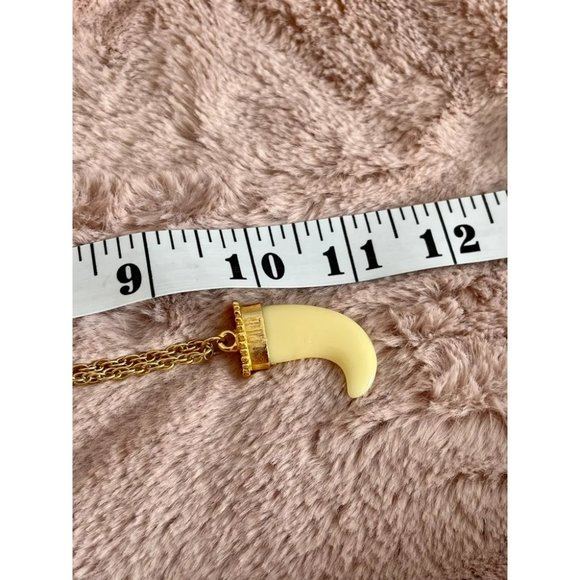 Faux Ivory Pendant on Long Gold Chain - Picture 6 of 6